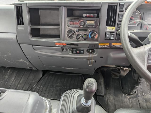 ISUZU FORWARD 2018 Image 31