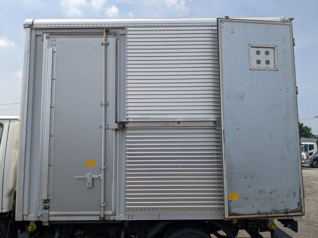 ISUZU ELF 2018 Image 31