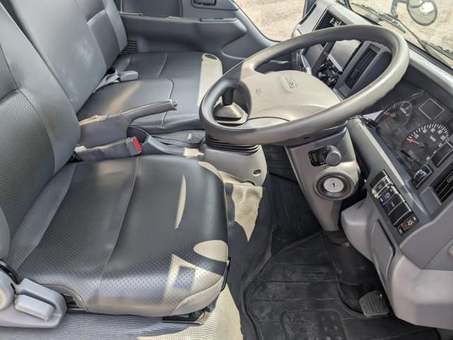 ISUZU ELF 2018 Image 31