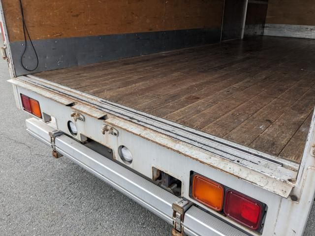 ISUZU FORWARD 2018 Image 31