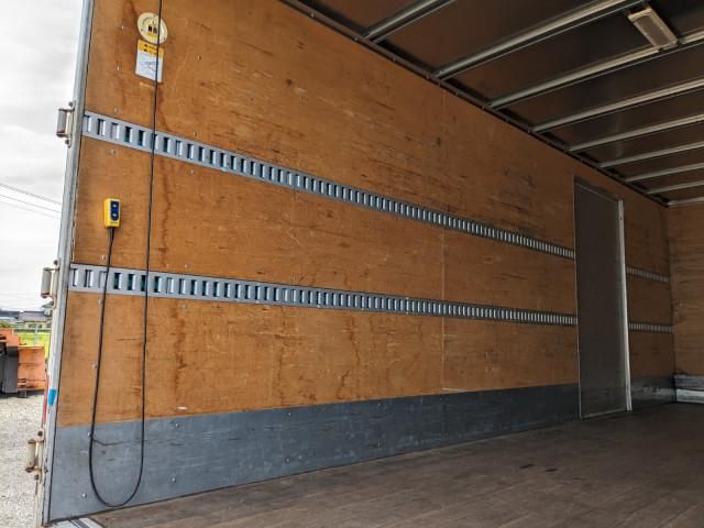 ISUZU FORWARD 2017 Image 31