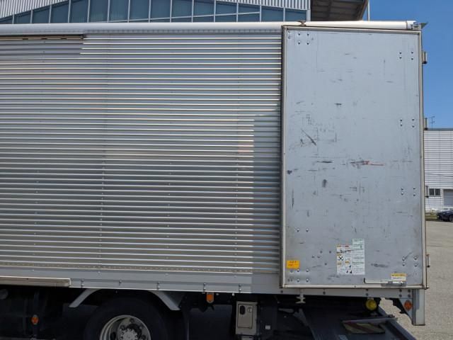 ISUZU FORWARD 2018 Image 31