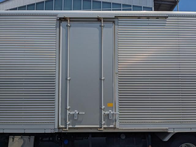 ISUZU FORWARD 2018 Image 31