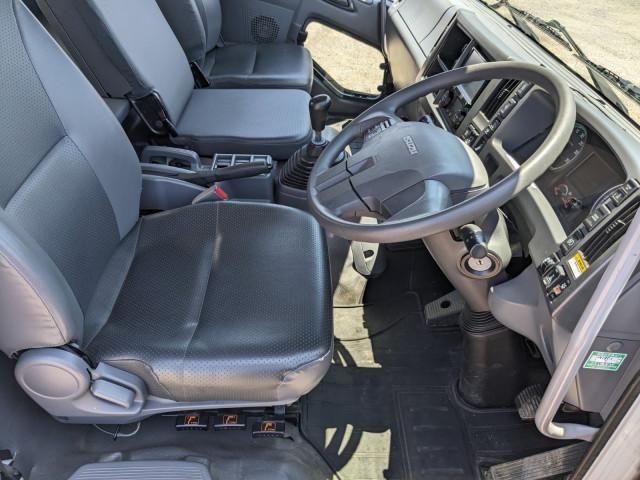 ISUZU FORWARD 2018 Image 31