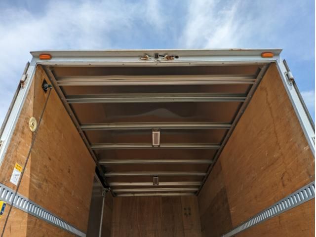 MITSUBISHI CANTER 2018 Image 31