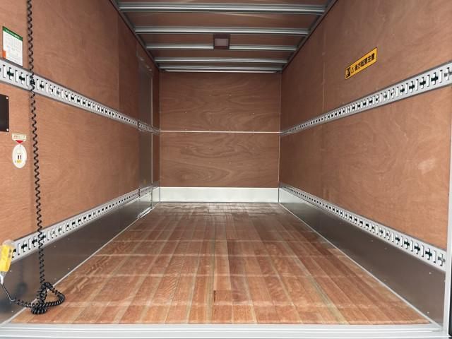 MITSUBISHI CANTER 2025 Image 31