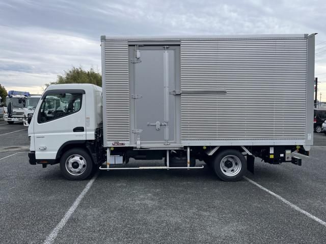 MITSUBISHI CANTER 2025 Image 31