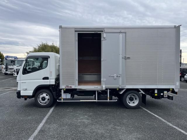 MITSUBISHI CANTER 2025 Image 31