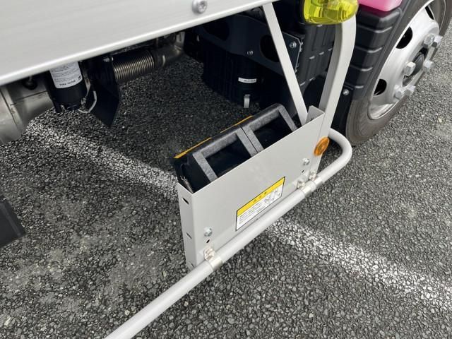 MITSUBISHI CANTER 2025 Image 31