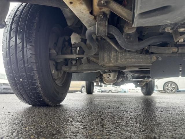 TOYOTA HIACE VAN 1.25T 2WD 2003 Image 31