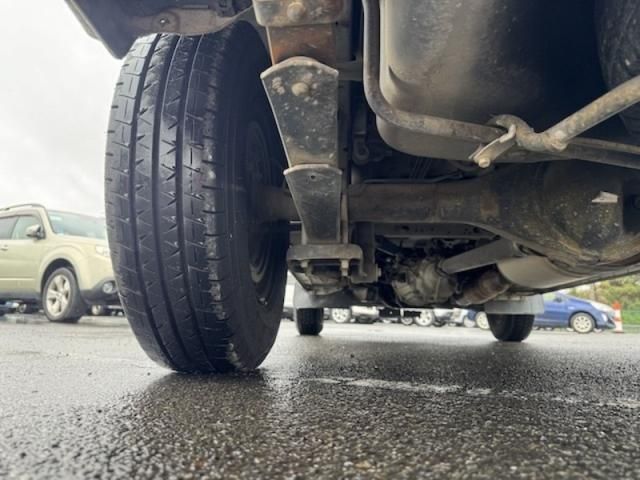 TOYOTA HIACE VAN 1.25T 2WD 2003 Image 31