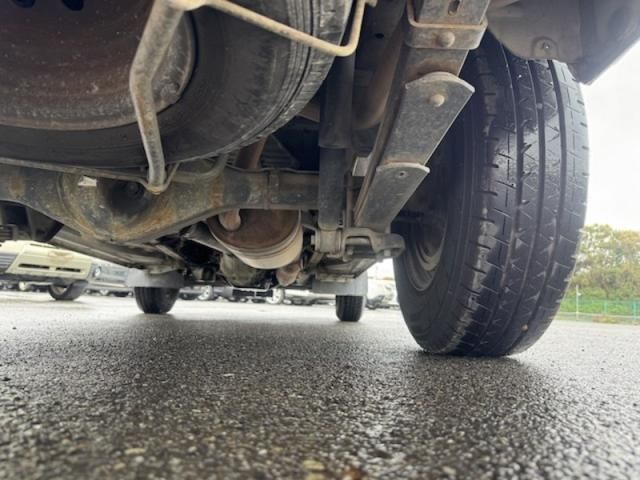 TOYOTA HIACE VAN 1.25T 2WD 2003 Image 31