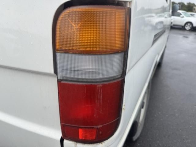 TOYOTA HIACE VAN 1.25T 2WD 2003 Image 31