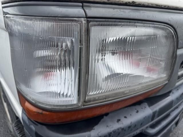 TOYOTA HIACE VAN 1.25T 2WD 2003 Image 31