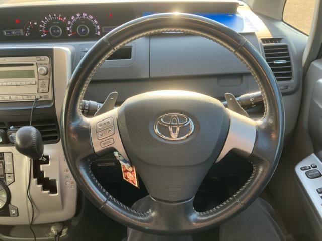 TOYOTA VOXY 4WD 2009 Image 31