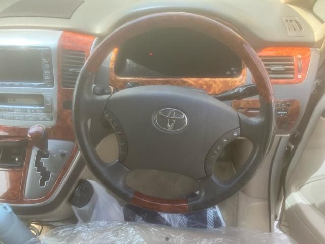 TOYOTA ALPHARD 2004 Image 31