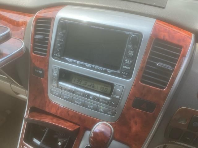TOYOTA ALPHARD 2004 Image 31