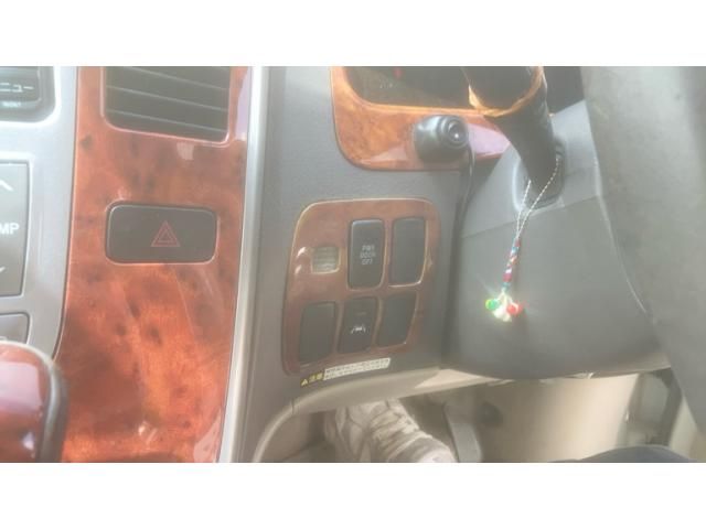 TOYOTA ALPHARD 2004 Image 31