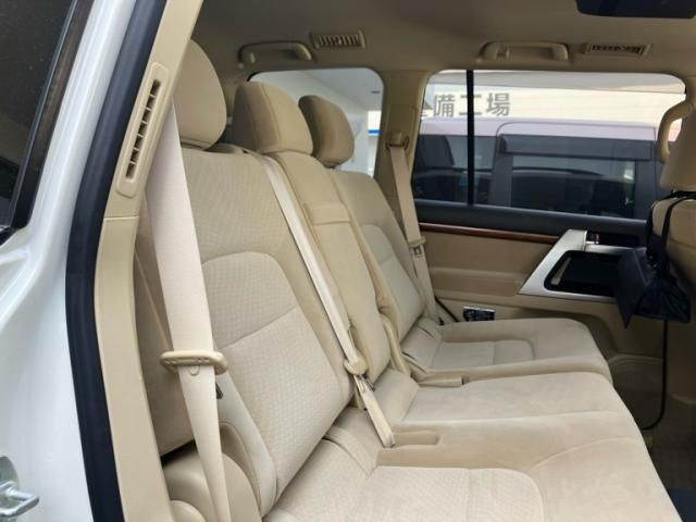 TOYOTA LANDCRUISER WAGON 2015 Image 31