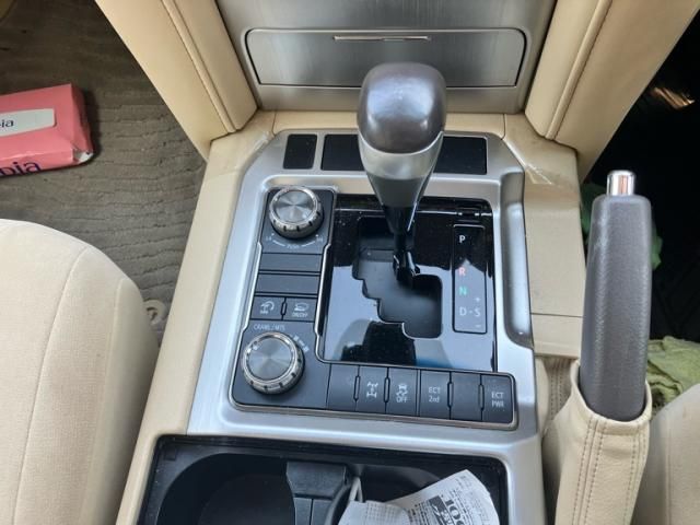 TOYOTA LANDCRUISER WAGON 2015 Image 31