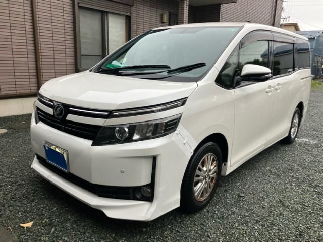 TOYOTA VOXY 2015 Image 31