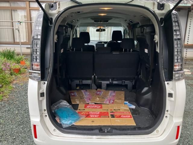 TOYOTA VOXY 2015 Image 31