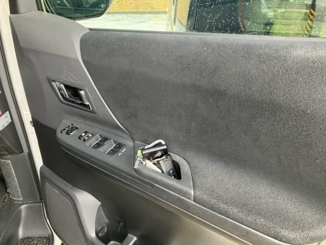 TOYOTA VELLFIRE 4WD 2011 Image 31