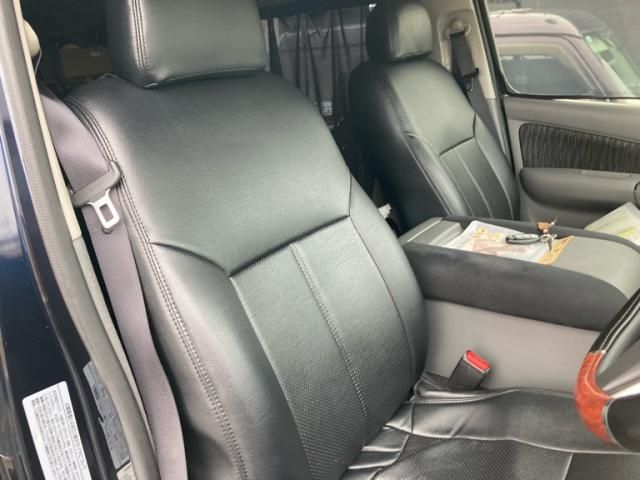 NISSAN NV350 CARAVAN 4WD 2019 Image 31