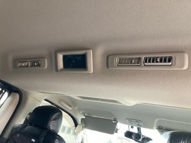 NISSAN NV350 CARAVAN 4WD 2019 Image 31