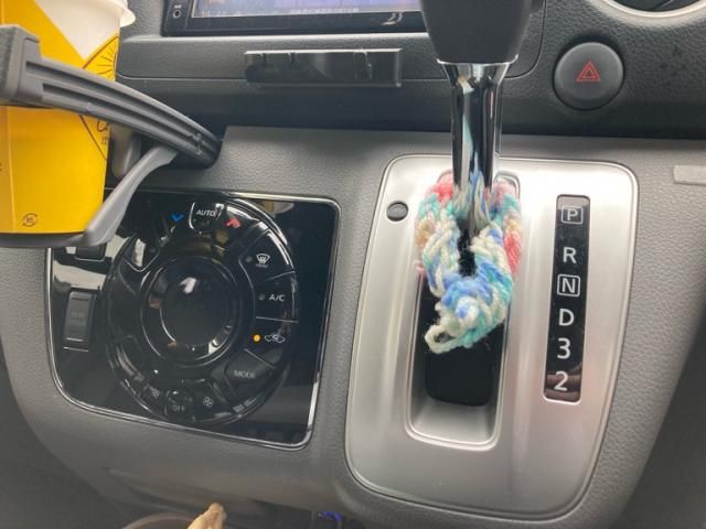 NISSAN NV350 CARAVAN 4WD 2019 Image 31