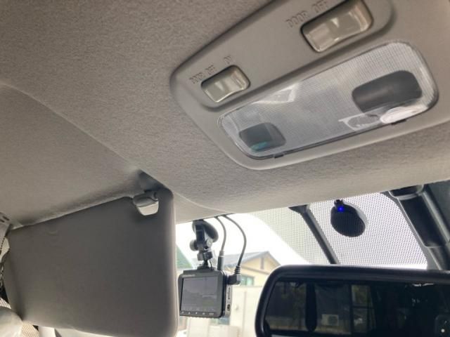 NISSAN NV350 CARAVAN 4WD 2019 Image 31