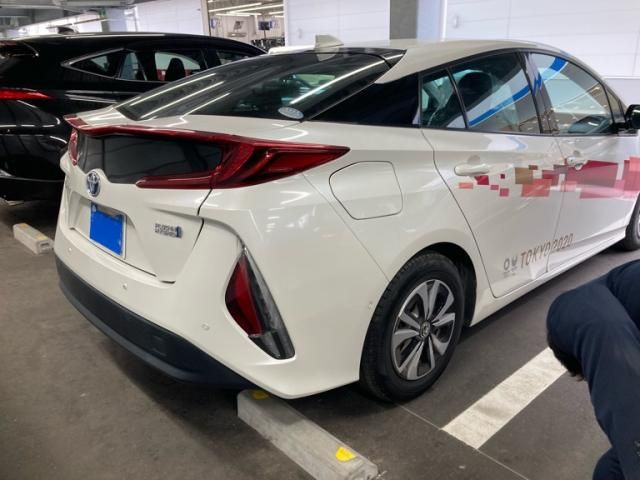 TOYOTA PRIUS PHV 2020 Image 31