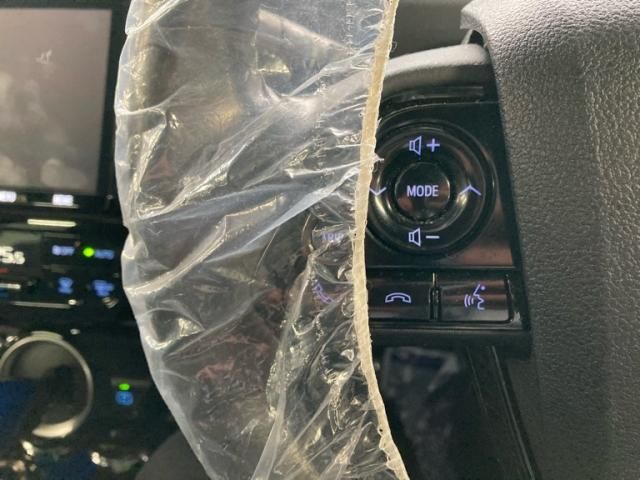 TOYOTA PRIUS PHV 2020 Image 31