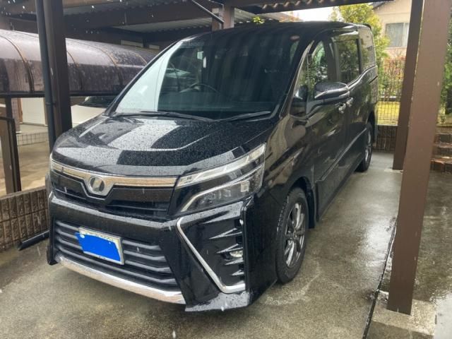 TOYOTA VOXY 4WD 2018 Image 31