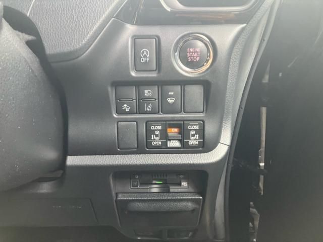 TOYOTA VOXY 4WD 2018 Image 31