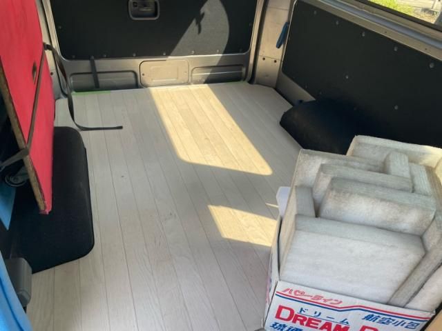 NISSAN NV350 CARAVAN 2012 Image 31