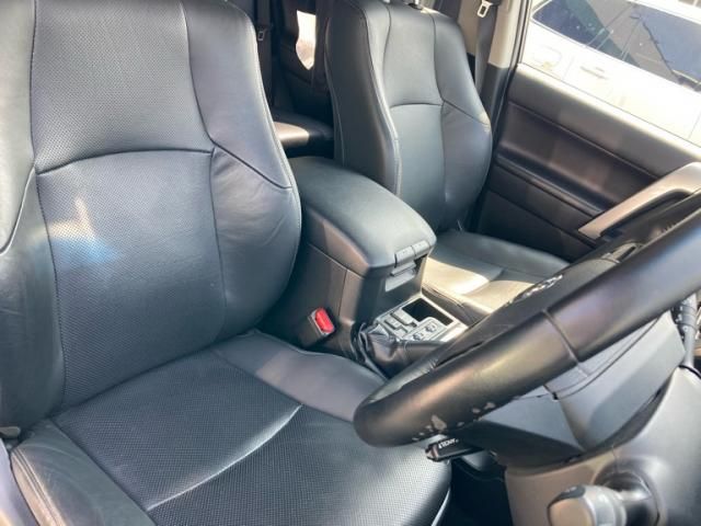 TOYOTA LANDCRUISER PRADO 2019 Image 31