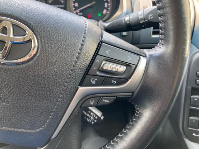 TOYOTA LANDCRUISER PRADO 2019 Image 31