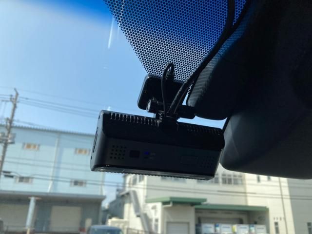 TOYOTA LANDCRUISER PRADO 2019 Image 31