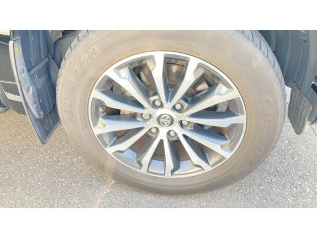 TOYOTA LANDCRUISER PRADO 2019 Image 31