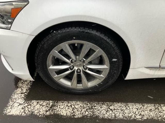 TOYOTA LEXUS LS460 2015 Image 31