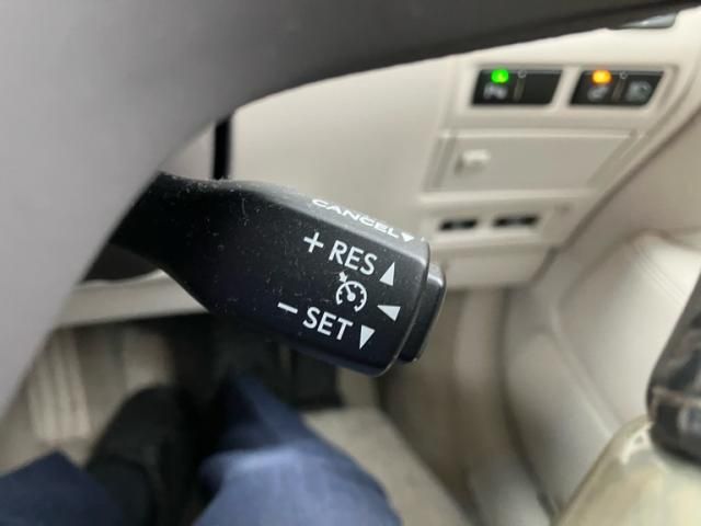 TOYOTA LEXUS LS460 2015 Image 31