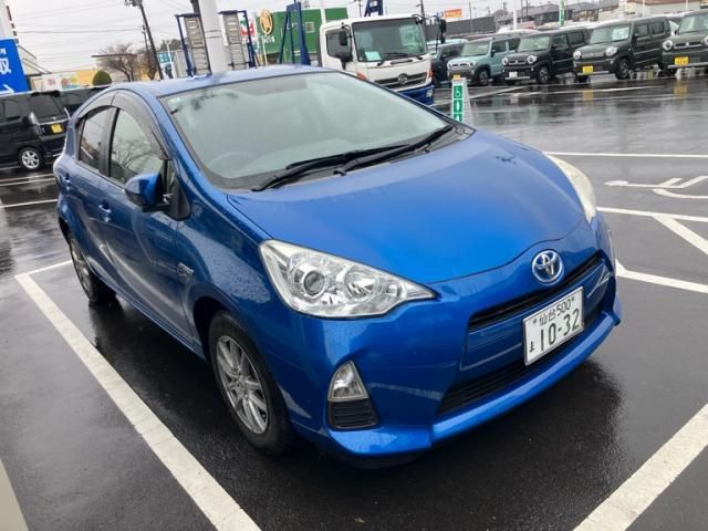 TOYOTA AQUA 2013 Image 31