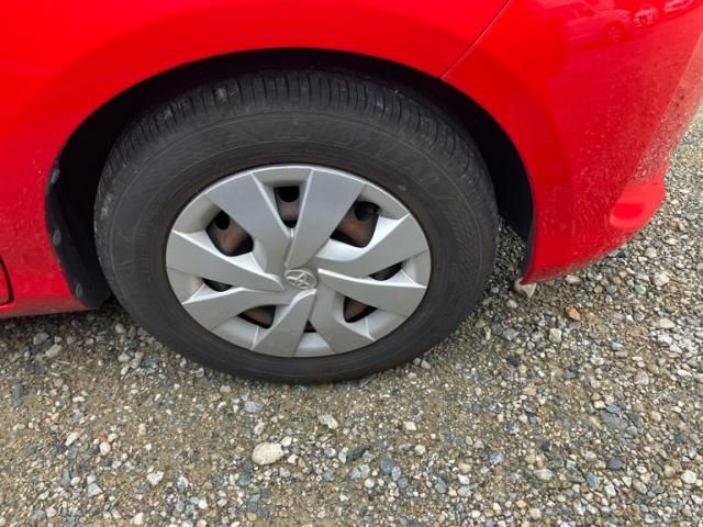 TOYOTA VITZ 2016 Image 31