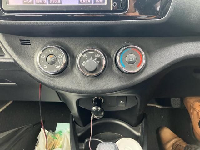 TOYOTA VITZ 2016 Image 31