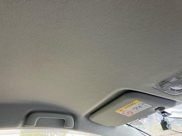 TOYOTA VITZ 2016 Image 31