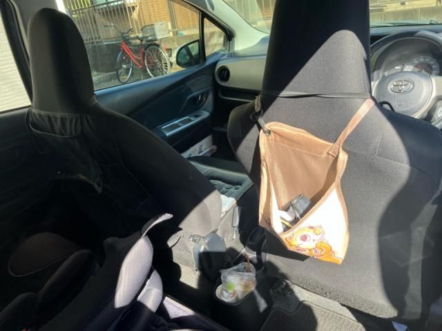 TOYOTA VITZ 2015 Image 31