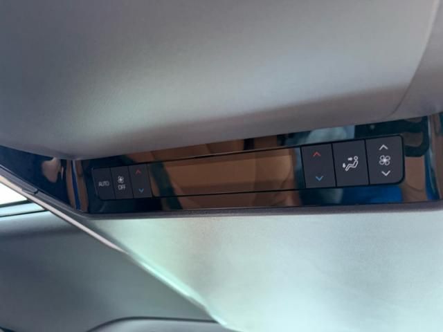 TOYOTA VELLFIRE  HYBRID 4WD 2024 Image 31