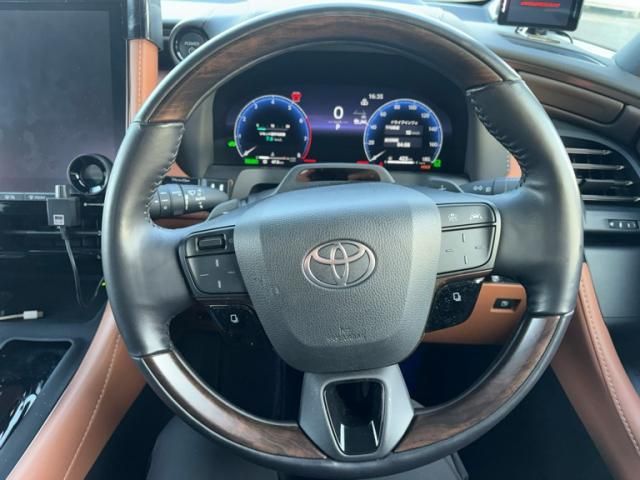 TOYOTA VELLFIRE  HYBRID 4WD 2024 Image 31