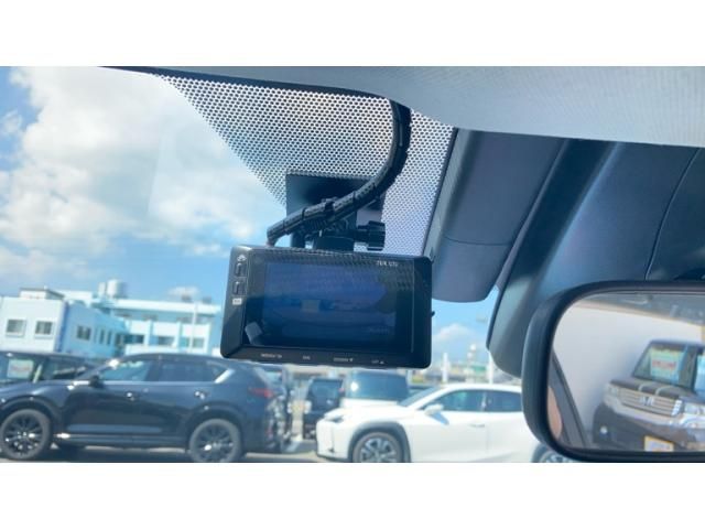 TOYOTA PRIUS 2020 Image 31